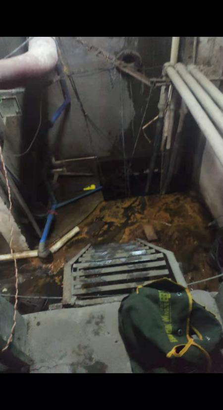 白云区新景商务大厦酒店水池清洗