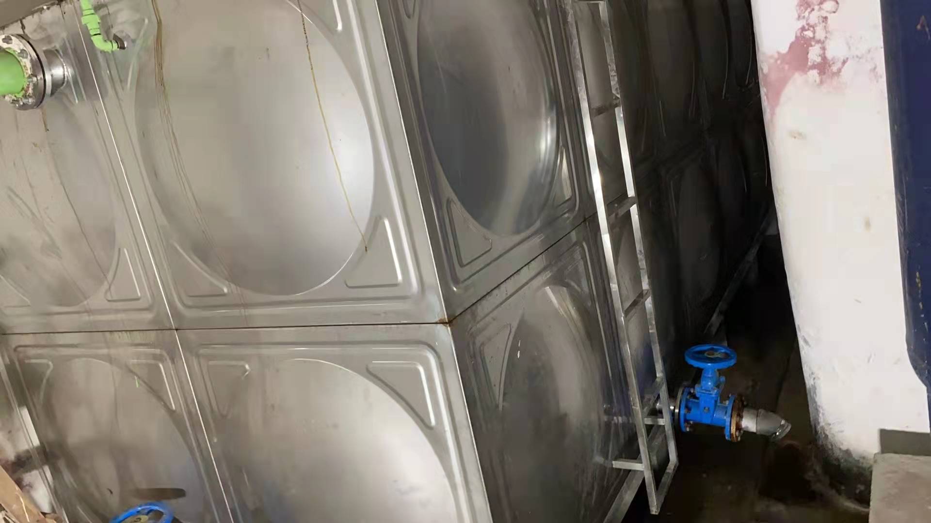 广州市越秀区君秀公馆生活饮用水池清洗