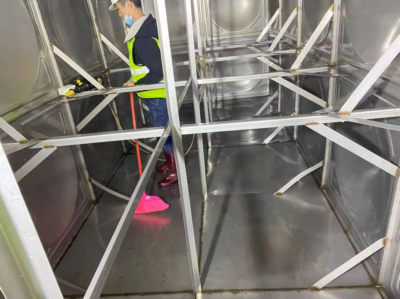 广州市越秀区君秀公馆生活饮用水池清洗