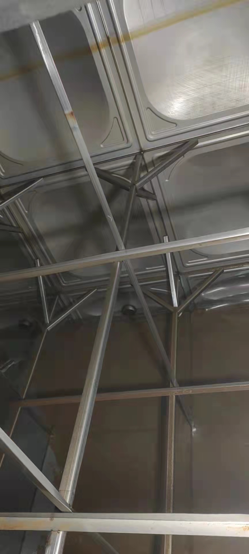 广州市天河区帝景苑小区生活饮用水池清洗案例