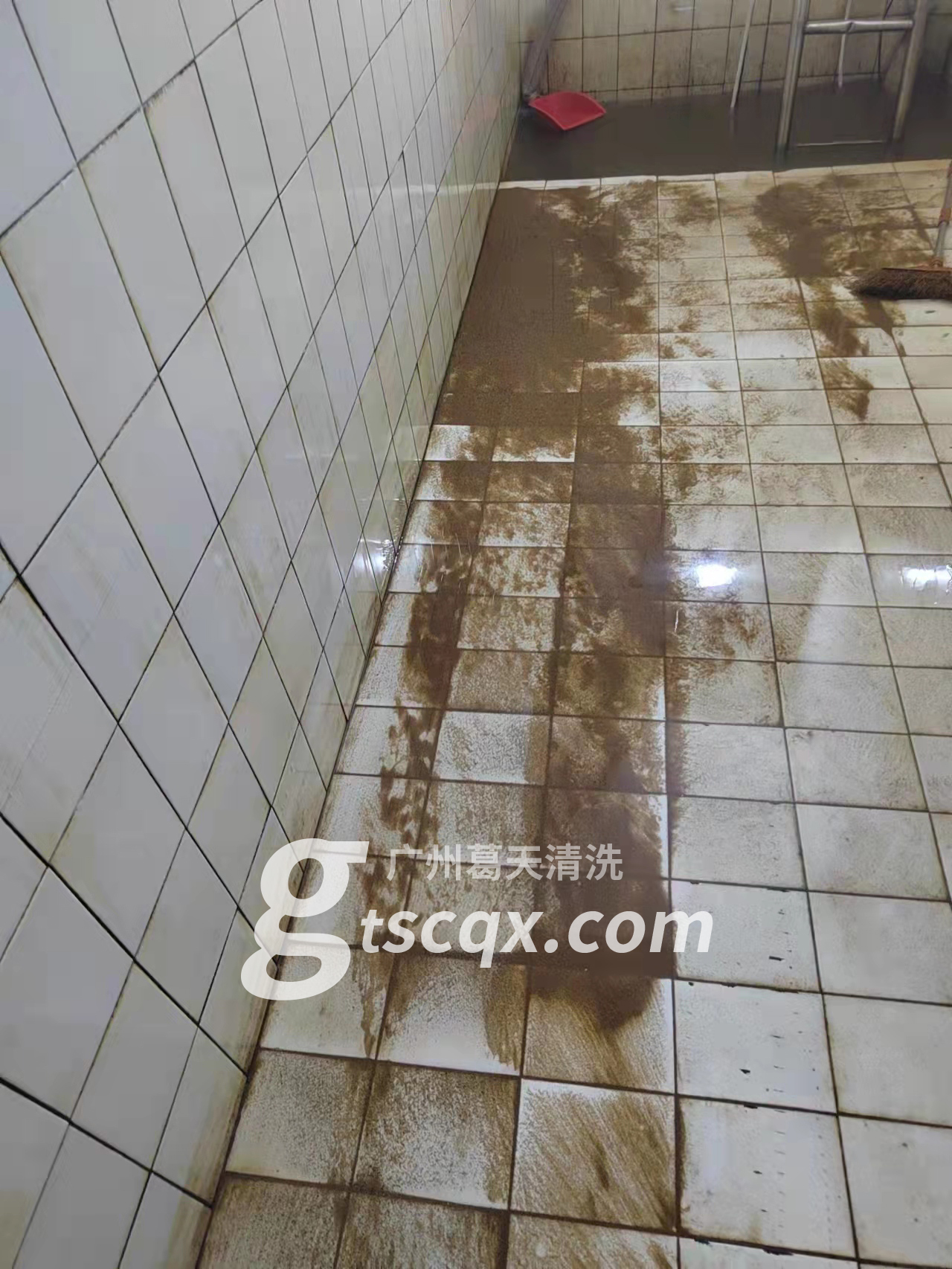 上门提供150m3生活水箱清洗方案和执行流程